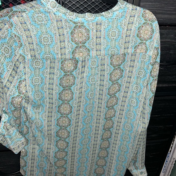 Kut From The Kloth Blouse in Pari Blue Orchard - Picture 5 of 6